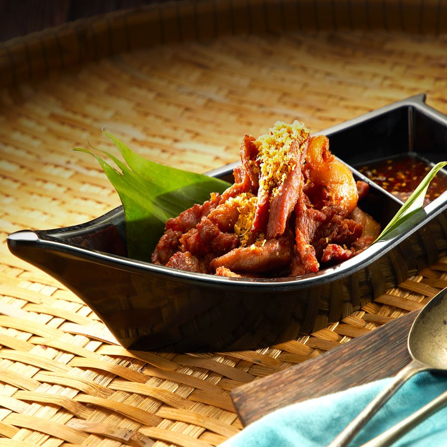 Deep-Fried Pork with Garlic (Moo Tod Kratiem)