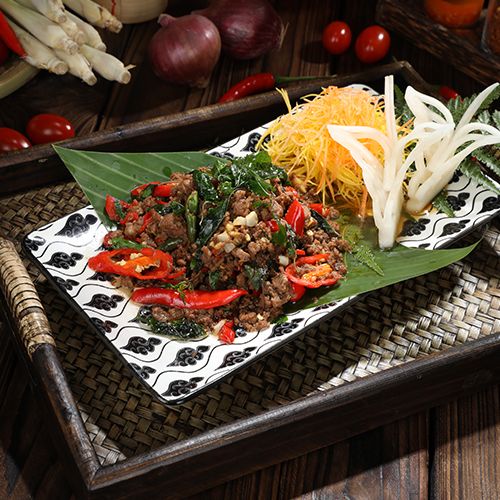 Spicy Stir-Fried Basil Leaves with Minced Beef