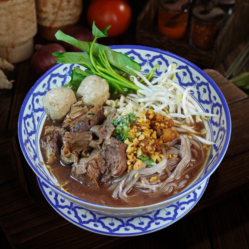Boat Noodle with Braised Pork & Pork Balls