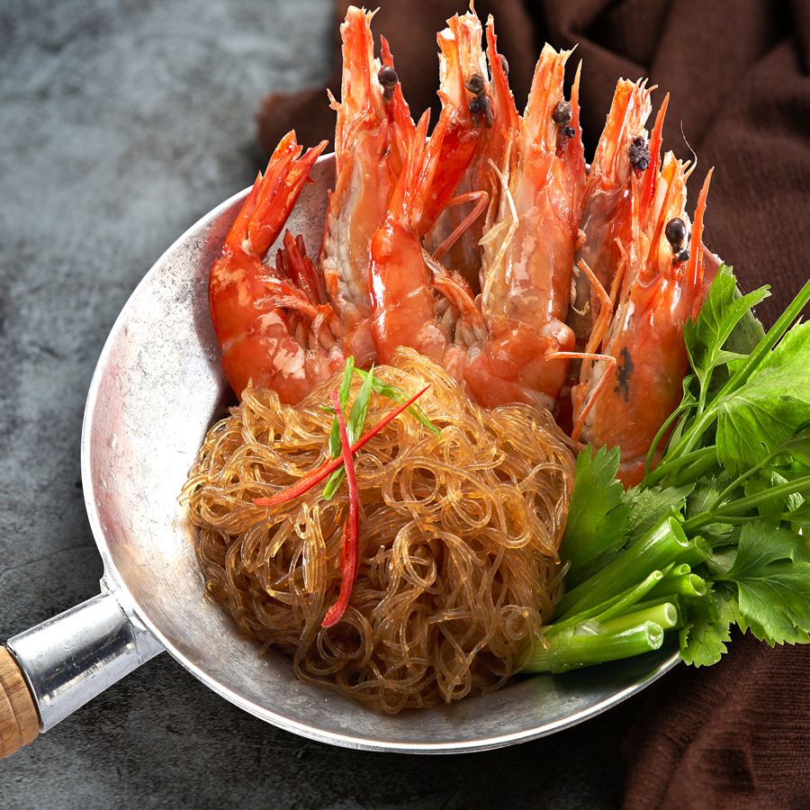 Stewed Ginger Prawns with Glass Noodles (Goong Ob Woonsen)