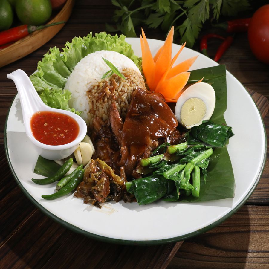 Braised Pork Leg with Thai Herbs (Khao Kha Moo)