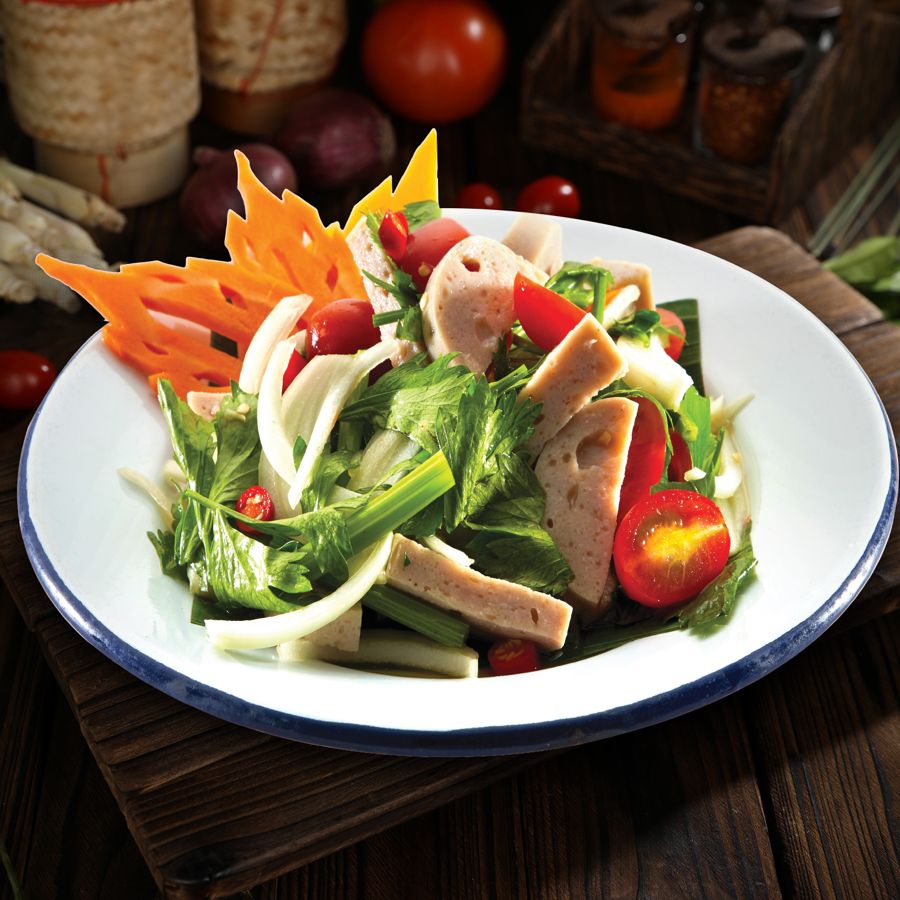 Spicy Minced Pork Salad with Sausage