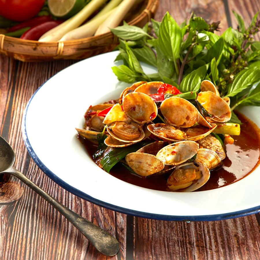 Spicy Stir-Fried Clams with Chilli Paste